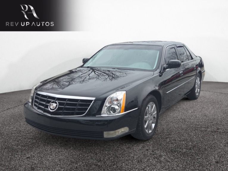 2011 Cadillac DTS Premium Collection's photo